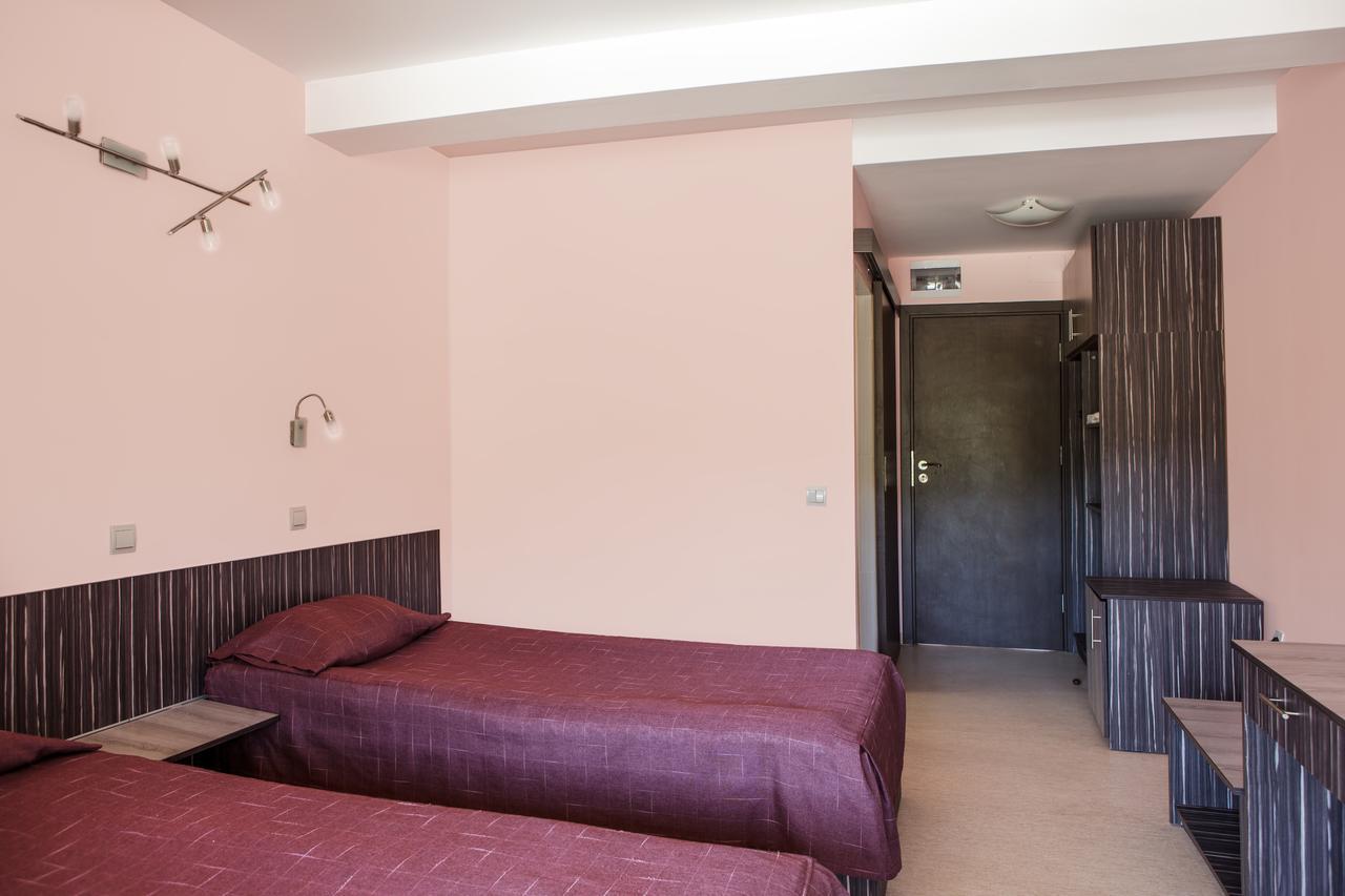 Family Hotel Kipra Luaran gambar