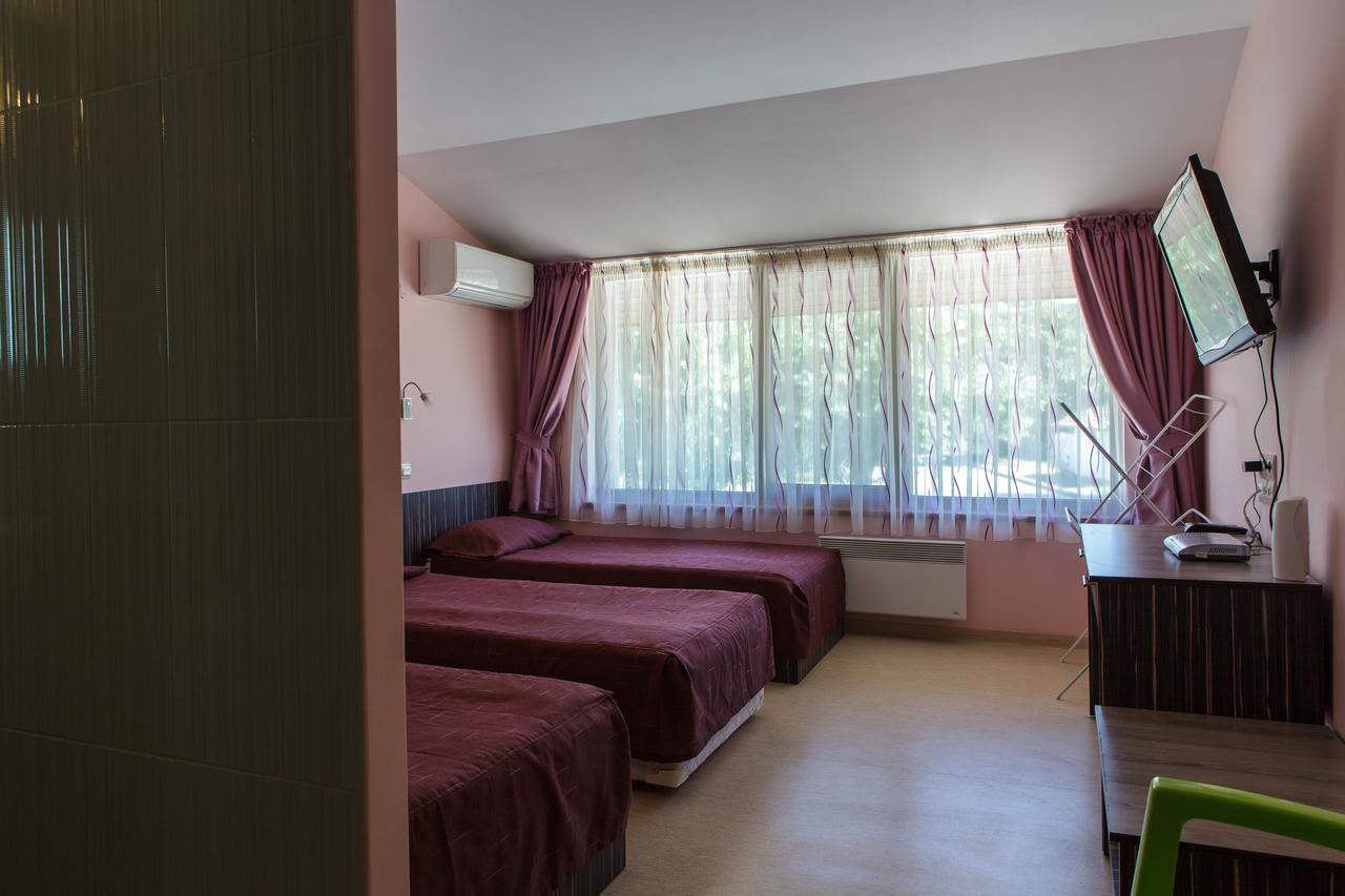 Family Hotel Kipra Luaran gambar