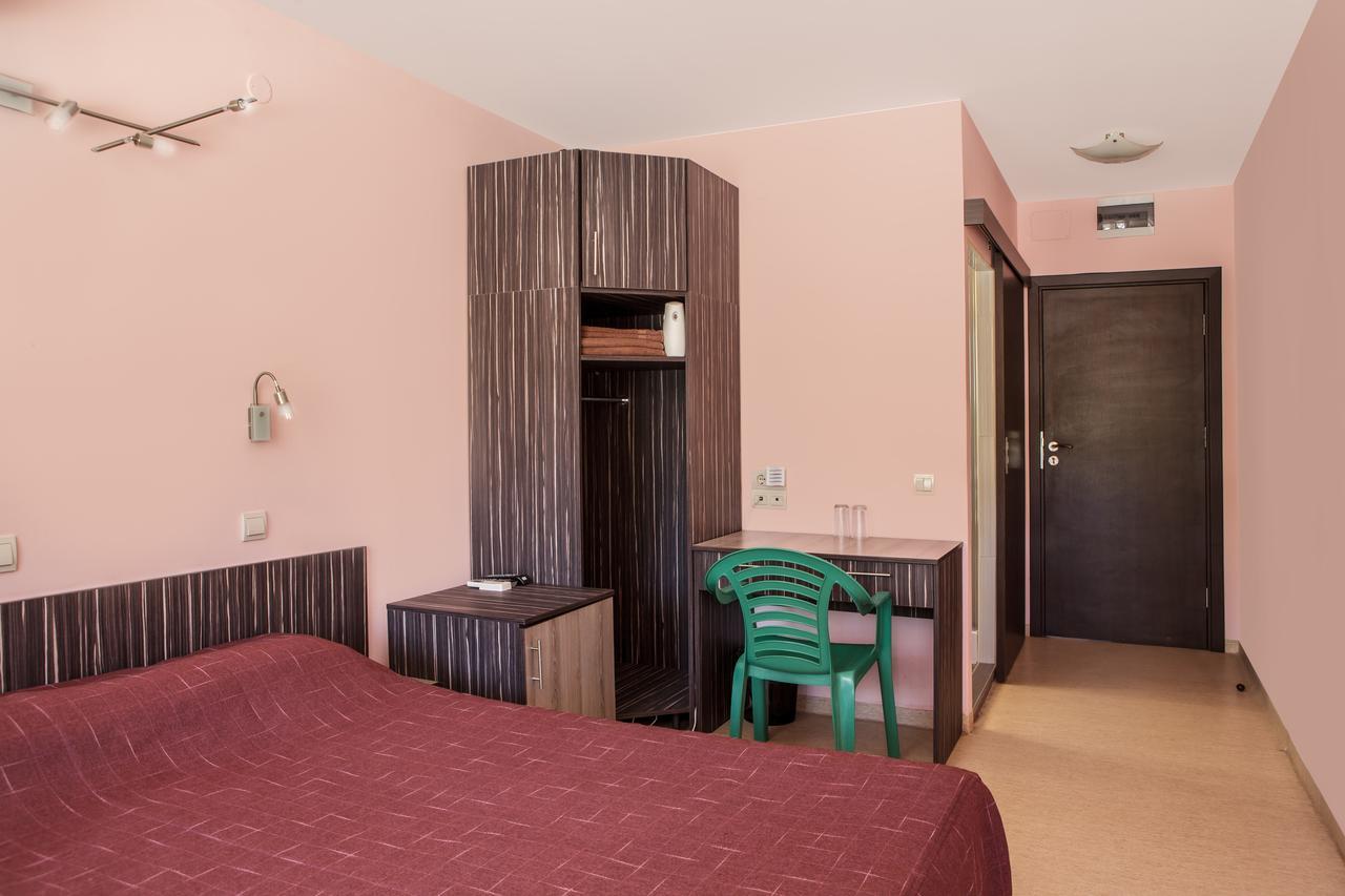 Family Hotel Kipra Luaran gambar