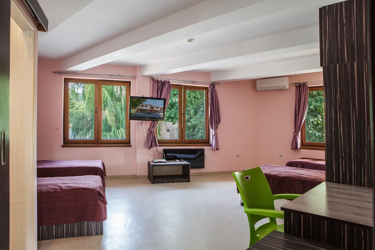 Family Hotel Kipra Luaran gambar